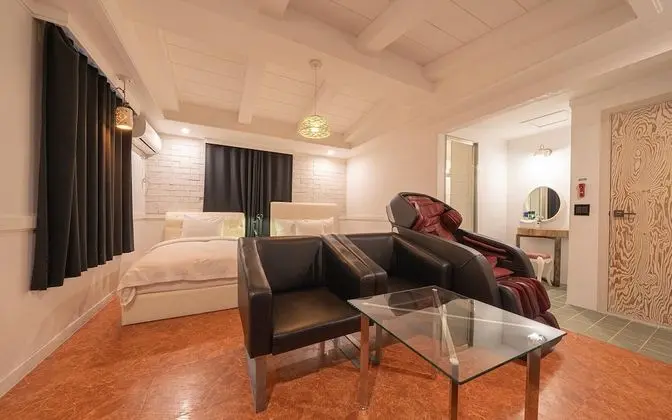 Oda (Special room - Twin bed massage chair)