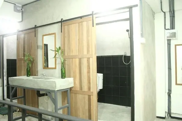 4 Bunk Beds Mixed Dormitory