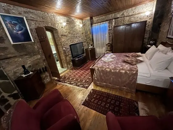 Jakuzili Oda