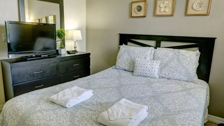 Premium 3 Bedroom VIlla with Pool Access