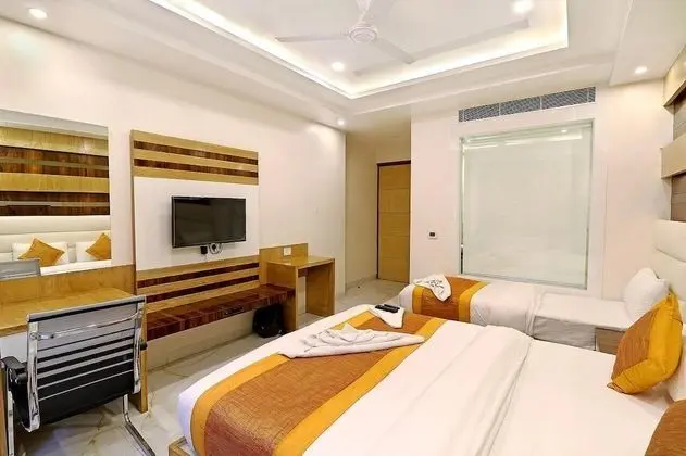 Deluxe Üç Kişilik Oda
