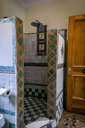 Signature Tek Büyük veya İki Ayrı Yataklı Oda, 1 En Büyük (King) Boy Yatak