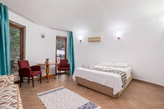 Ekonomik Oda, Bahçe Manzaralı, Ortak Banyolu