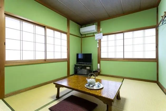Traditional Oda (Japanese Style, for 3 Guests)