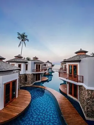 Pool View Room