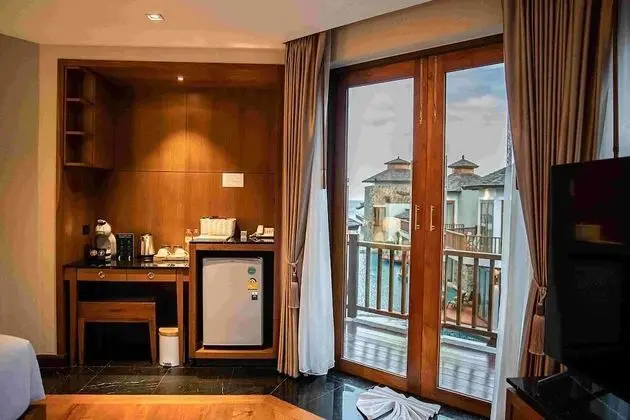 Pool View Room