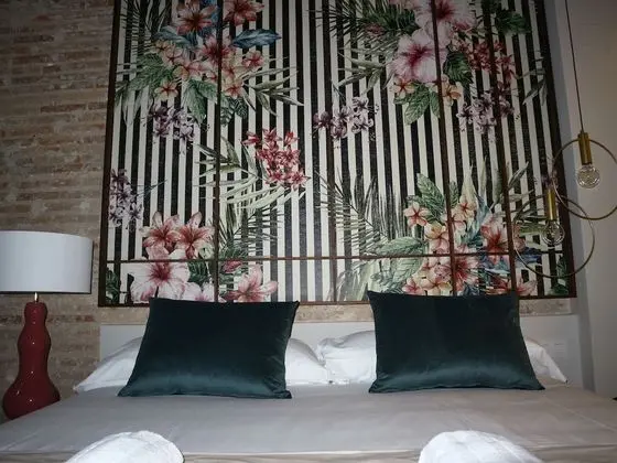 Comfort Tek Büyük veya İki Ayrı Yataklı Oda