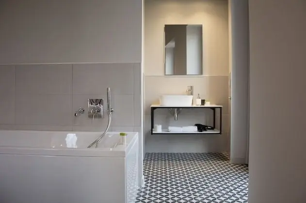 Superior Tek Büyük veya İki Ayrı Yataklı Oda