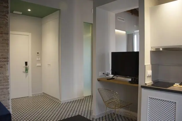 Superior Tek Büyük veya İki Ayrı Yataklı Oda