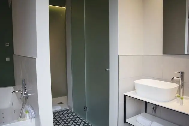 Superior Tek Büyük veya İki Ayrı Yataklı Oda