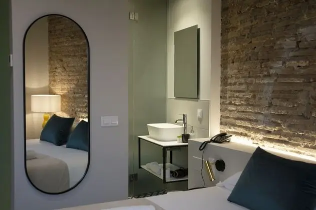 Tek Büyük veya İki Ayrı Yataklı Oda