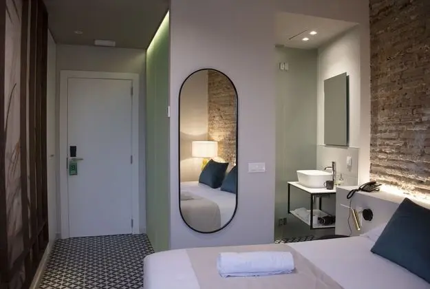 Tek Büyük veya İki Ayrı Yataklı Oda