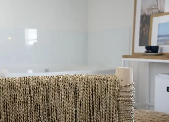 Junior Stüdyo Süit, Sıcak Su Küveti