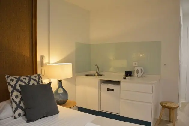 Standard Tek Büyük Yataklı Oda