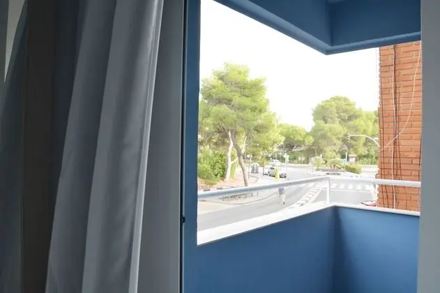 Üç Kişilik Oda