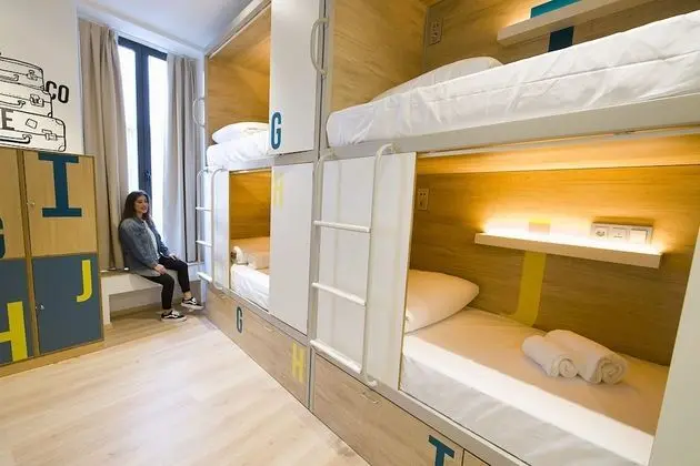 Ortak Ranzalı Oda, Karma Ranzalı Oda, Ortak Banyo (1 bed in a 10-Bed Dormitory Room)