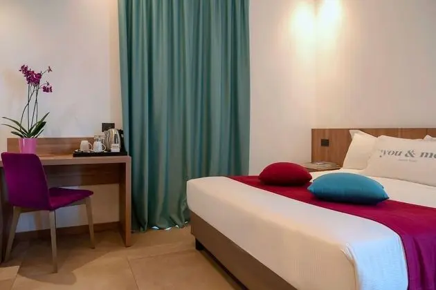 Comfort Tek Büyük Yataklı Oda, Kısmi Deniz Manzaralı