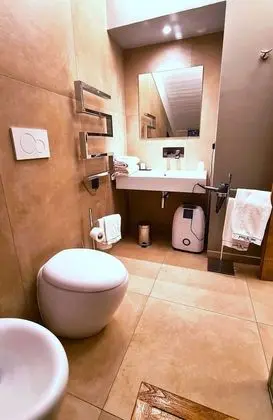 Junior Süit, Kısmi Deniz Manzaralı (and Jacuzzi)