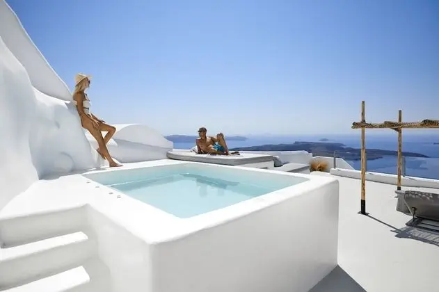 Exclusive Süit (with heated private pool)
