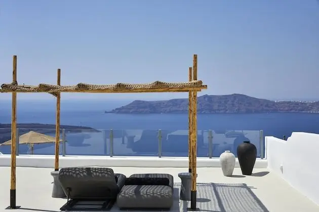 Exclusive Süit (with heated private pool)