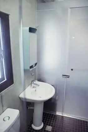 Economy Tek Büyük Yataklı Oda
