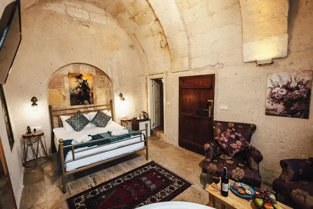 Deluxe Jacuzzi Room, Courtyard View