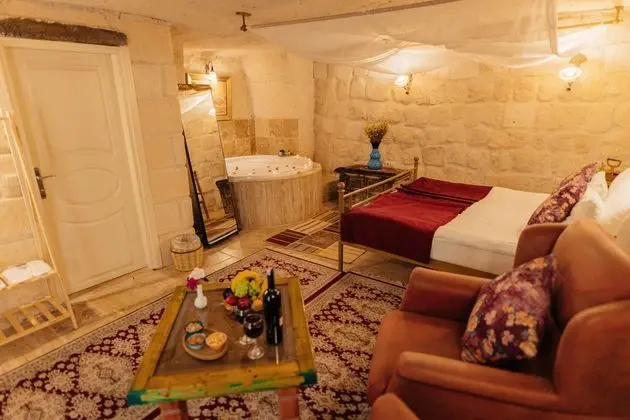 Family Suite, Jacuzzi or Courtyard View