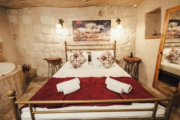 Family Suite, Jacuzzi or Courtyard View