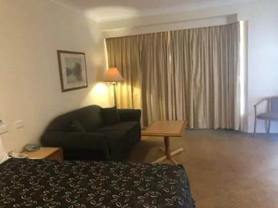 Executive Oda, Sigara İçilmez, Jakuzi