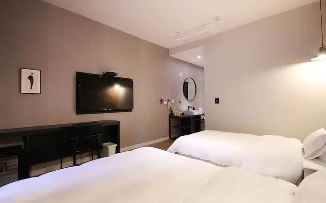 Oda (Premium Twin - Walkie Special (No Par)