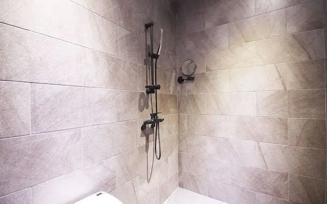 Oda (Premium Twin - Walkie Special (No Par)