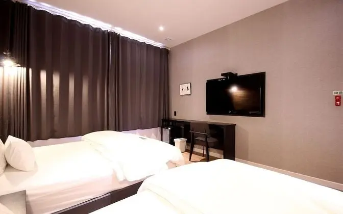 Oda (Premium Twin - Walkie Special (No Par)