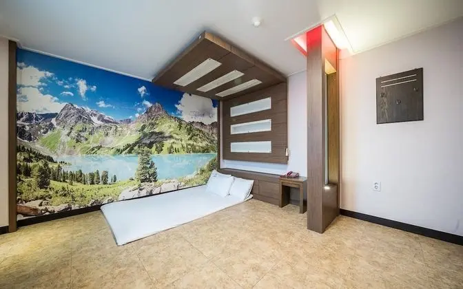 Oda (General on stone (ocean view))