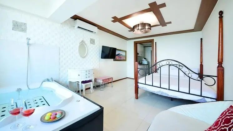 Basic Oda, 1 Yatak Odası (105 Violet)