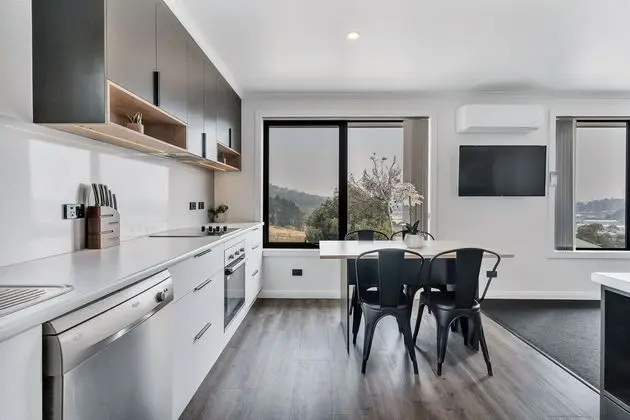 Superior Apart Daire, 2 Yatak Odası, Mutfak, Dağ Manzaralı