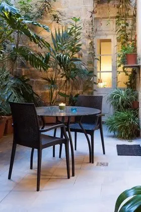 Apart Daire, Avlu Manzaralı (n° 1)