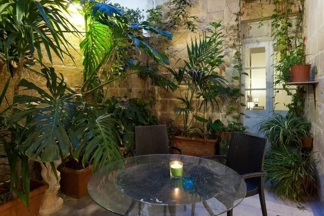 Apart Daire, Avlu Manzaralı (n° 1)