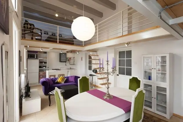 Apart Daire, Şehir Manzaralı (n° 2)