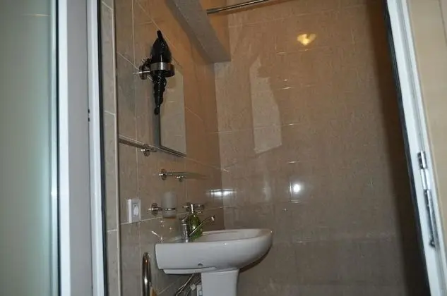 Tek Büyük Yataklı Oda, Balkon, Şehir Manzaralı (3)