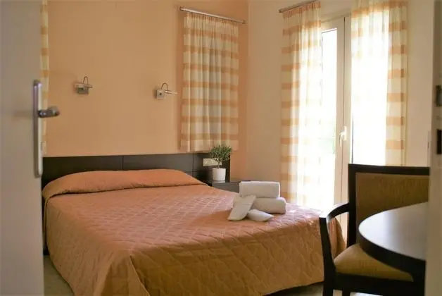 Two-Bedroom Family Suite 5 Adults