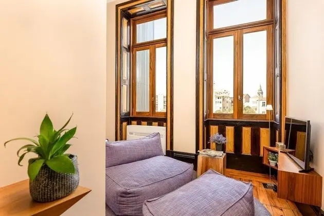 Ev