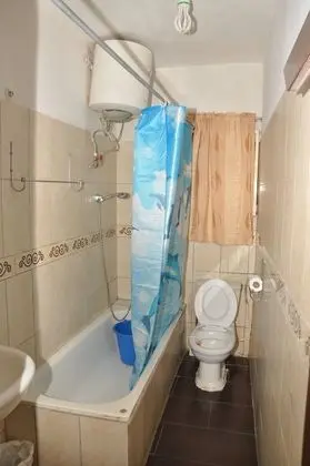 Apart Daire, 2 Yatak Odası, Avlu Manzaralı