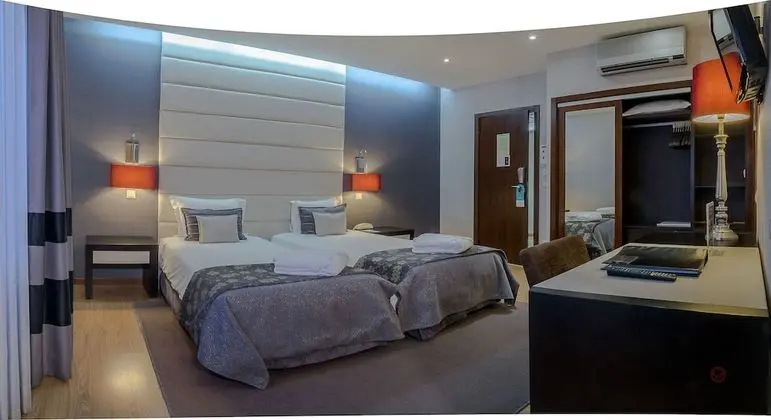 Standard Tek Büyük veya İki Ayrı Yataklı Oda, 1 Çift Kişilik veya 2 Tek Kişilik Yatak