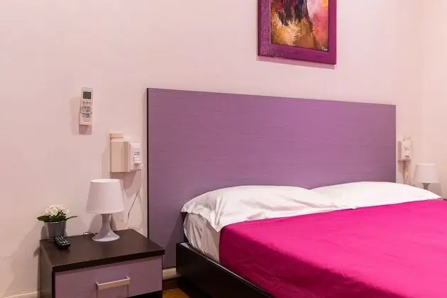 Tek Büyük veya İki Ayrı Yataklı Oda, Banyolu/Duşlu
