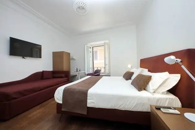 Deluxe Üç Kişilik Oda