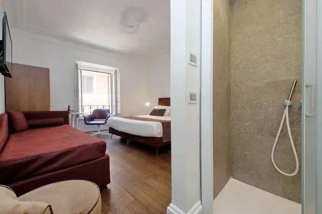 Deluxe Üç Kişilik Oda