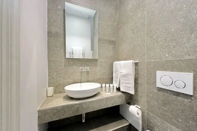 Deluxe Üç Kişilik Oda