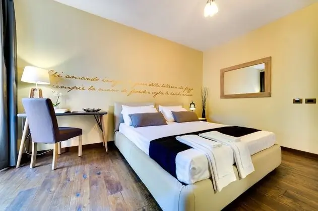 Deluxe Tek Büyük Yataklı Oda, Özel Banyo (Suite Bernini)