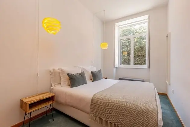 One-Bedroom Apartment 2F