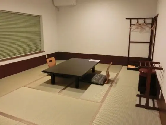 Traditional Oda, Ortak Banyo (Japanese)